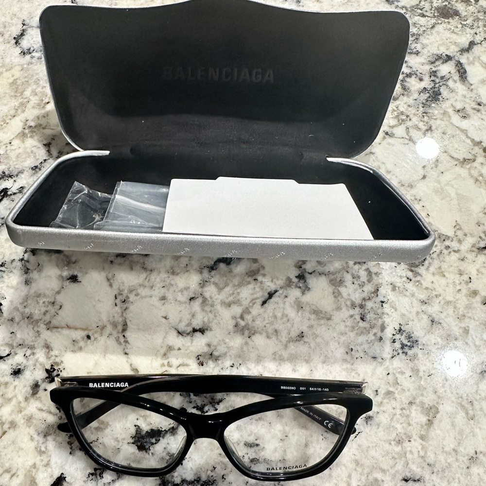 Balenciaga black frames never been worn